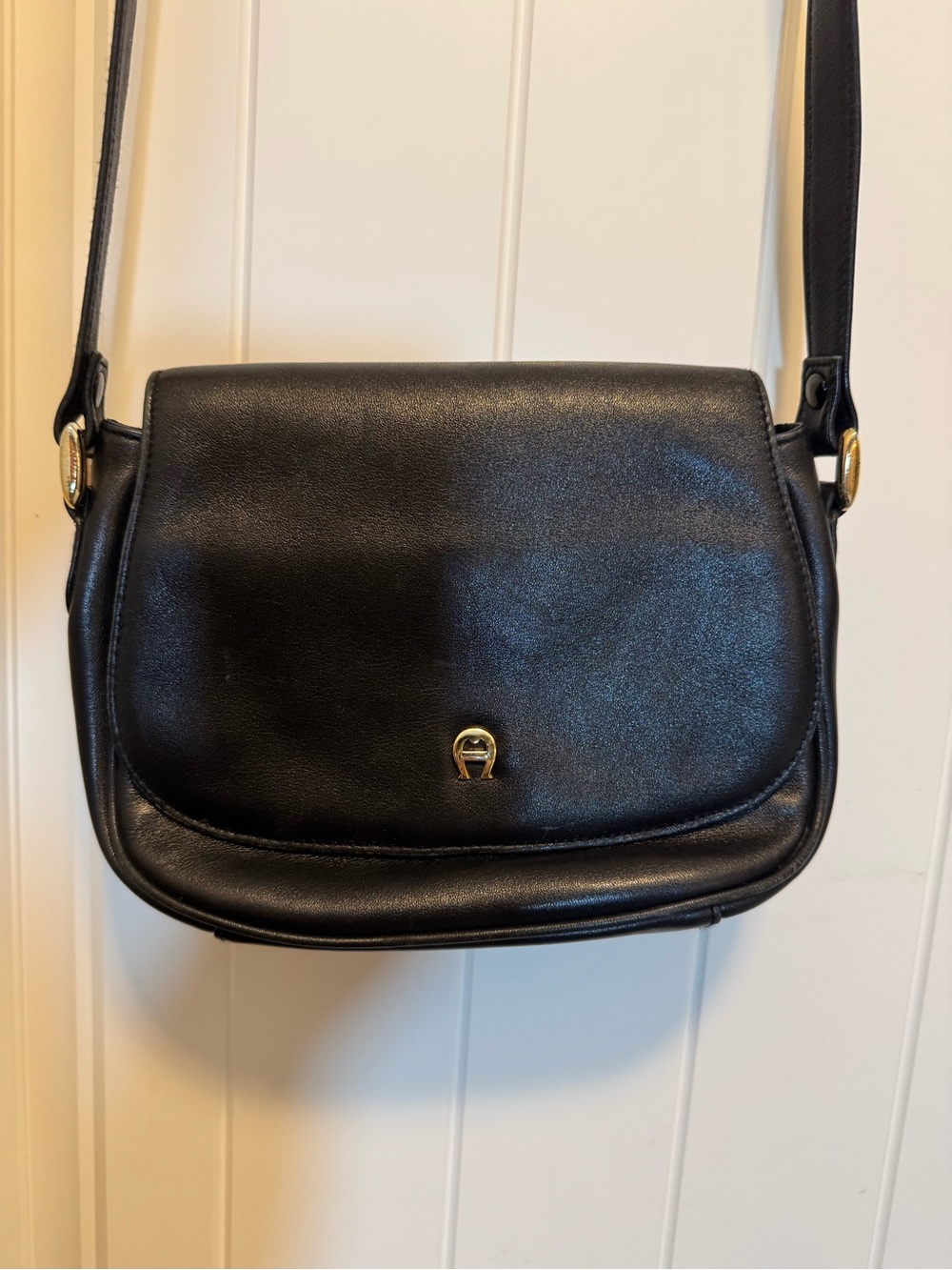 Vintage Etienne Aigner Black Leather Crossbody Saddle Bag Gold Logo